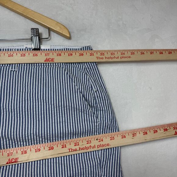 NWT Old Navy 18 Everyday Short Blue Striped Summer Casual Formal Beach Vacation - Picture 4 of 8